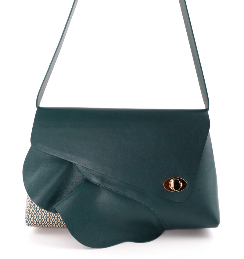 AME BLUE CHiE MIHARA handbags