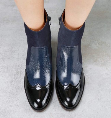 NAIKE CHiE MIHARA boots