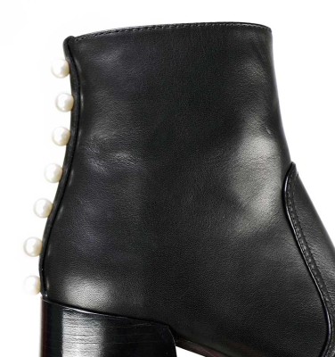 NAREYA CHiE MIHARA boots