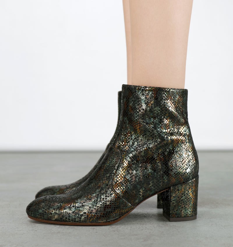 NURINA GREEN TOP 10 CHiE MIHARA botas