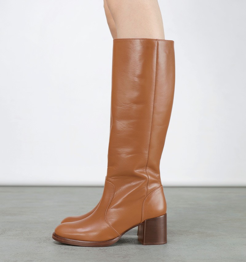 TOLMO BROWN TOP 10 CHiE MIHARA bottes