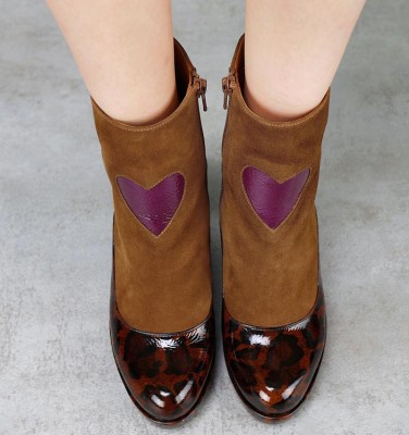 DANLOV BROWN CHiE MIHARA boots