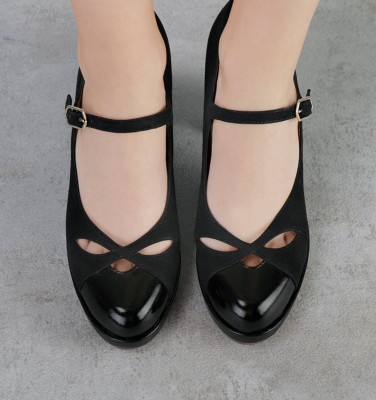 DAZUE BLACK CHiE MIHARA shoes