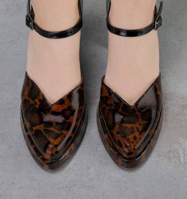 FASI BLACK CHiE MIHARA shoes