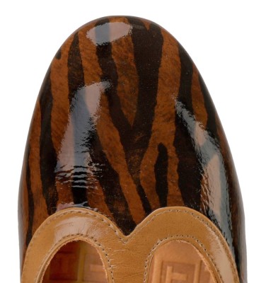 ANIJA BROWN & BLACK CHiE MIHARA shoes