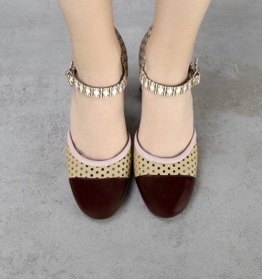 MACAIN BROWN CHiE MIHARA shoes