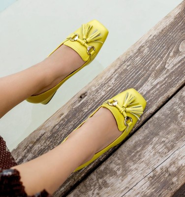 VUOLIN YELLOW CHiE MIHARA shoes