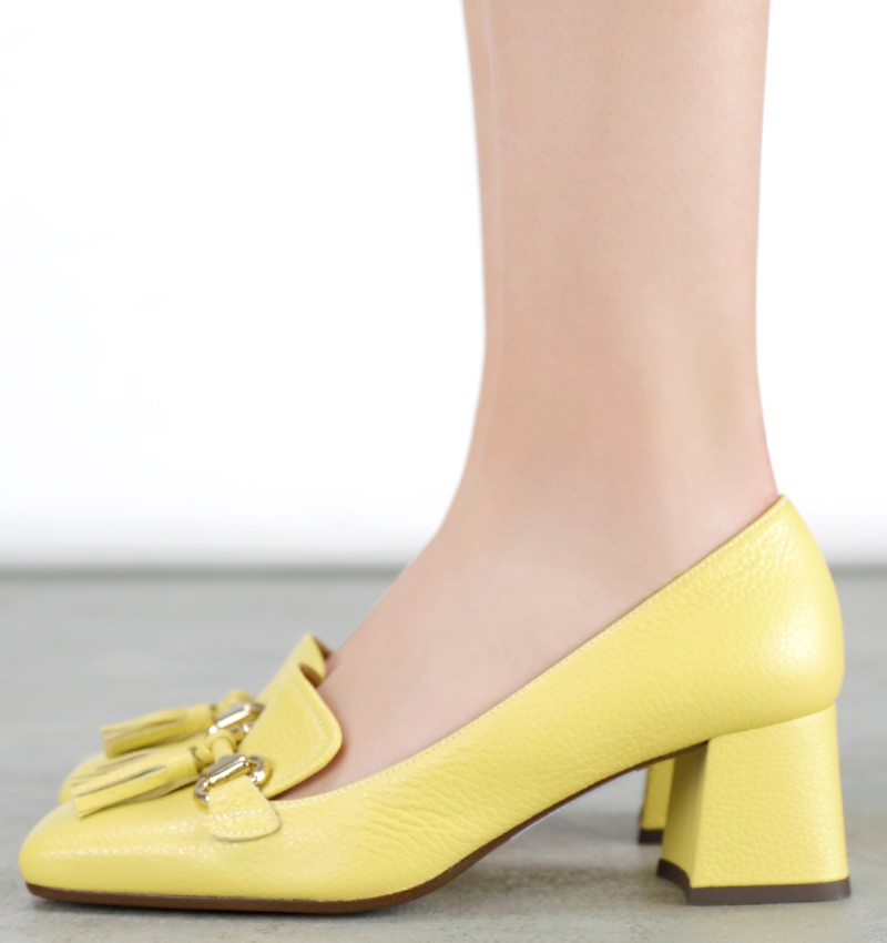 VUOLIN YELLOW CHiE MIHARA chaussures