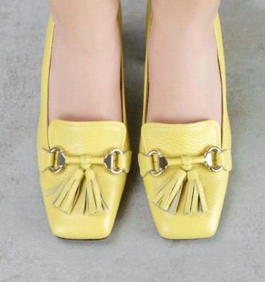 VUOLIN YELLOW CHiE MIHARA chaussures