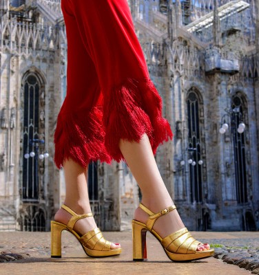 CEBERANO GOLD CHiE MIHARA sandals