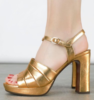 CEBERANO GOLD CHiE MIHARA sandals