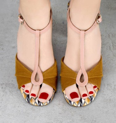 BIAGIO BROWN CHiE MIHARA sandals