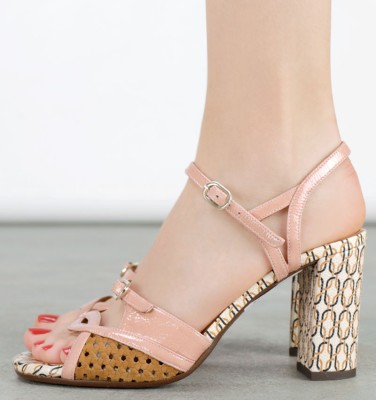 BINDI PINK CHiE MIHARA sandals