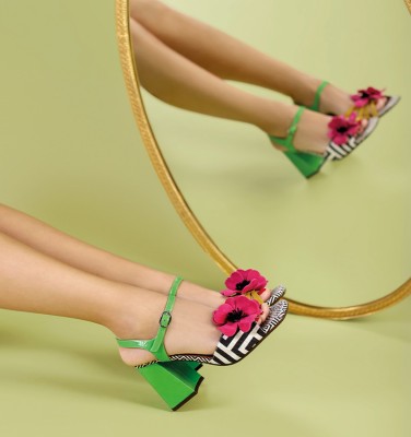 PIROTA GREEN CHiE MIHARA sandals