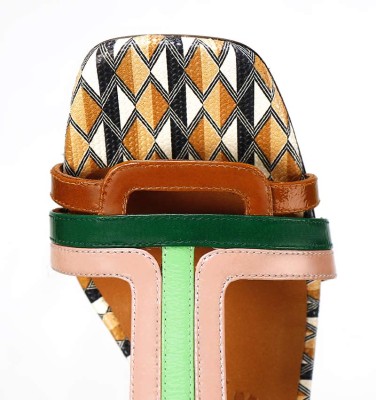 PIYATA MULTI GREEN CHiE MIHARA sandals
