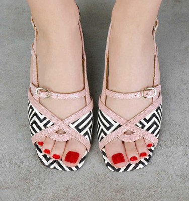 LEINI BLACK & WHITE CHiE MIHARA Chie Mihara | Official Store |Spring-Summer '25