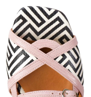 LEINI BLACK & WHITE CHiE MIHARA Chie Mihara | Official Store |Spring-Summer '25