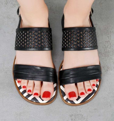 WAIMI BLACK CHiE MIHARA sandals