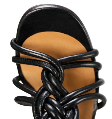 BANE BLACK CHiE MIHARA sandals