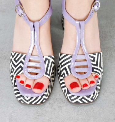 NEI BLACK & WHITE CHiE MIHARA sandals