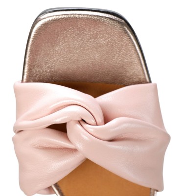 GELIA PINK CHiE MIHARA sandals