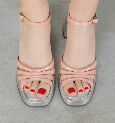 NAIEL PINK CHiE MIHARA sandalias