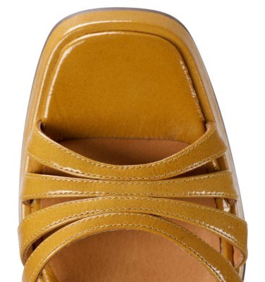 NAIEL ORANGE CHiE MIHARA sandals