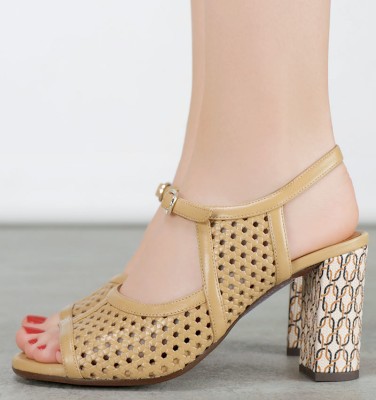 BEILA BEIGE CHiE MIHARA sandalias