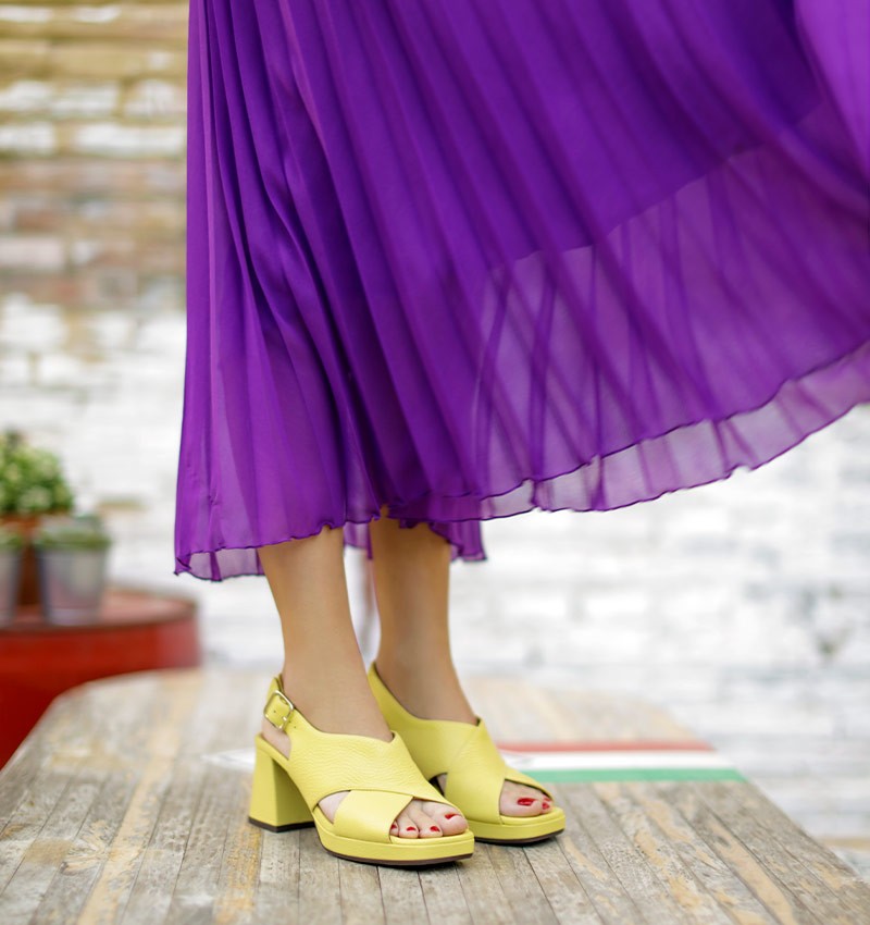 GESTO YELLOW CHiE MIHARA sandals GESTO YELLOW CHiE MIHARA sandals