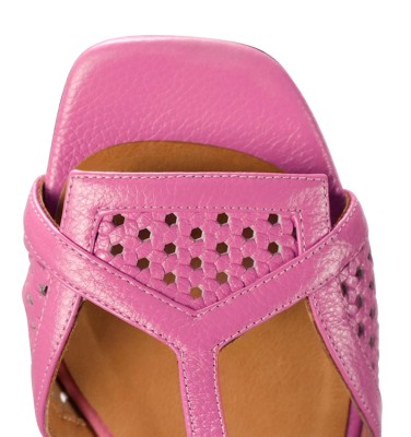 TENCHA PINK CHiE MIHARA sandals