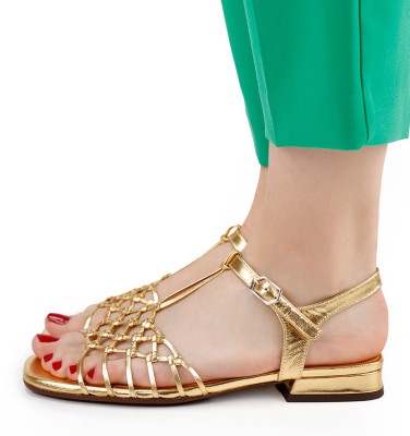 TANTE GOLD CHiE MIHARA sandals
