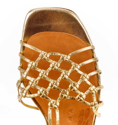 TANTE GOLD CHiE MIHARA sandals