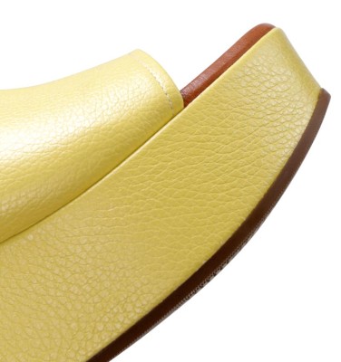 DUCI YELLOW CHiE MIHARA sandals