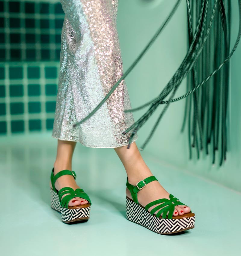 DONITA GREEN CHiE MIHARA sandals