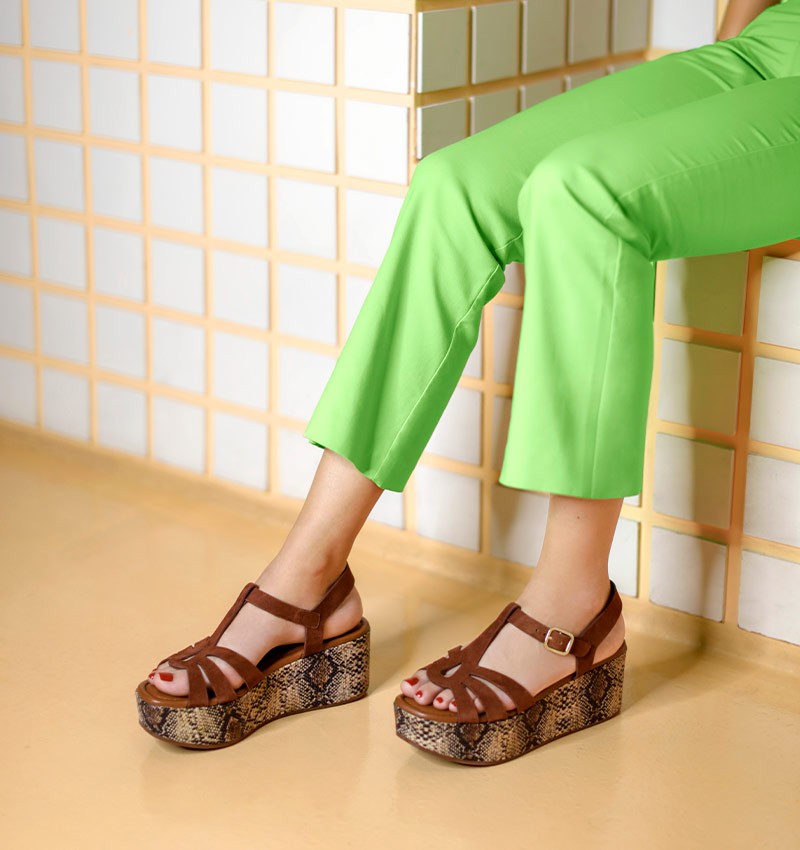 DUKA BROWN CHiE MIHARA sandals