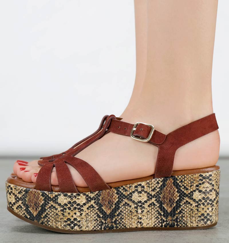 DUKA BROWN CHiE MIHARA sandals