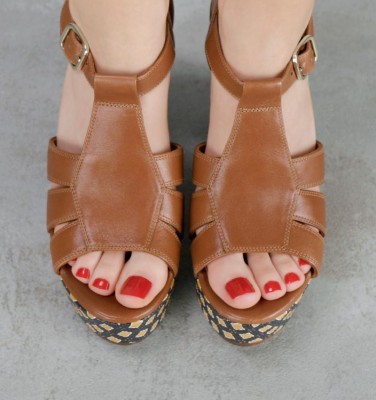 JAGO BROWN CHiE MIHARA sandals