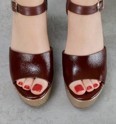 JERICK BROWN CHiE MIHARA sandals