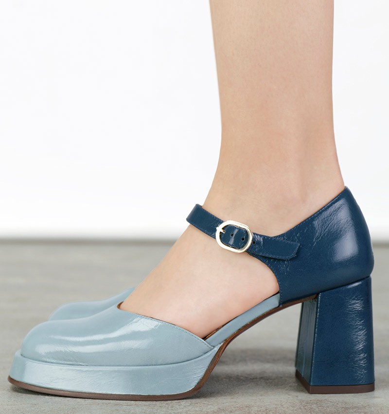 KENTO BLUE CHiE MIHARA shoes