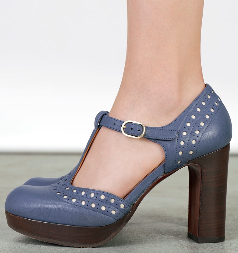 YERURU BLUE CHiE MIHARA shoes