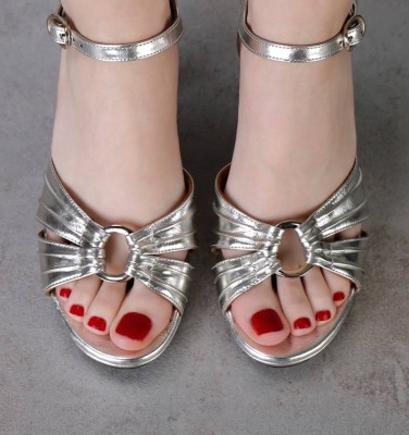 KELOCA SILVER CHiE MIHARA sandales