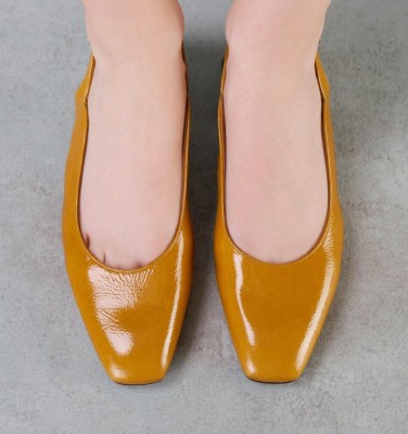 HILANA BROWN CHiE MIHARA zapatos