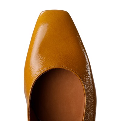 HILANA BROWN CHiE MIHARA zapatos