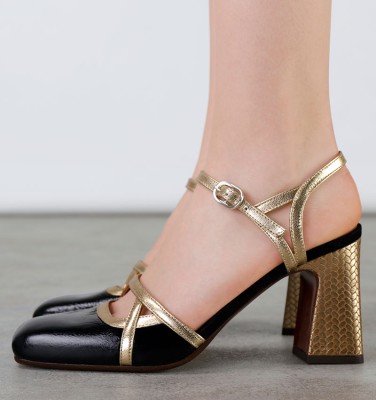 OBICO BLACK CHiE MIHARA sandals