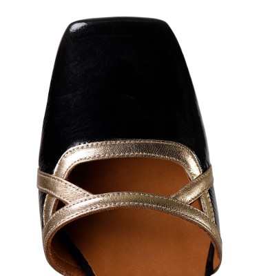 OBICO BLACK CHiE MIHARA sandals