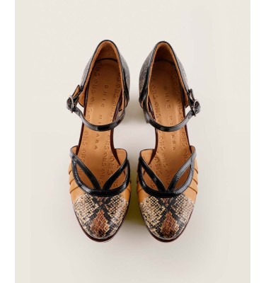 DEMOI BROWN CHiE MIHARA shoes