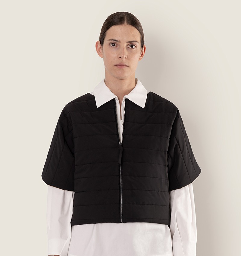 vega-vest-black