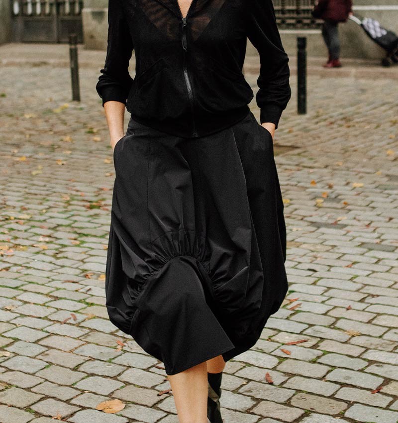 skim-skirt-black