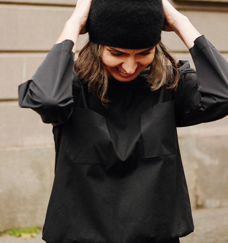 SCHWARZES TOP BRIANDA