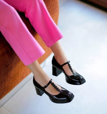 KIKU BLACK CHiE MIHARA shoes